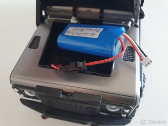 RC model Land Rover 4WD 1:16 plne osvetlený - 9