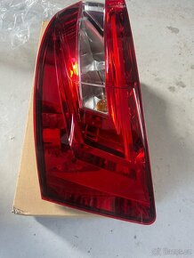 Superb 3 dveře,světla,nárazníky ,kapoty - 9