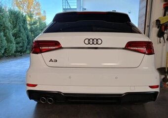 AUDI - Čierne lesklé znaky - 9