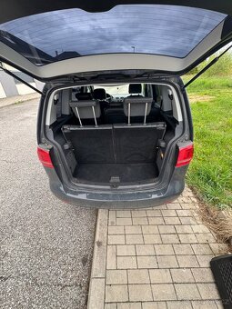 Vw Touran 2.0Tdi automat DSG 5-7 míst - 9