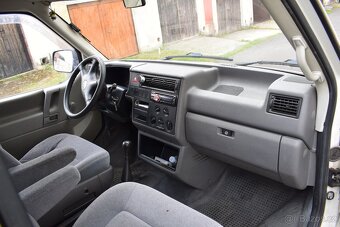VW TRANSPORTER T4, 2,5 TDI, 75 Kw, 9 míst - 9