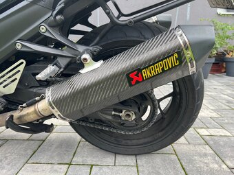 Kawasaki ZZR 1400 - 9