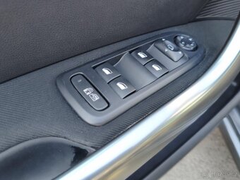 Peugeot 308 1.6HDi , 68 kW nafta, 2014 - 9