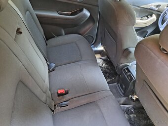Chevrolet Orlando 2.0 cdti 7 mistny problem tesneni pod hla - 9
