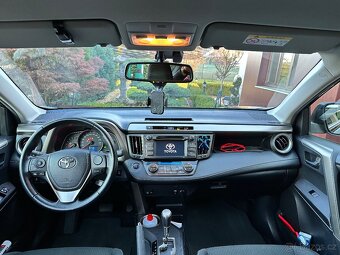Toyota RAV4 2.2D4D 110 kW, 5/2015 - 9