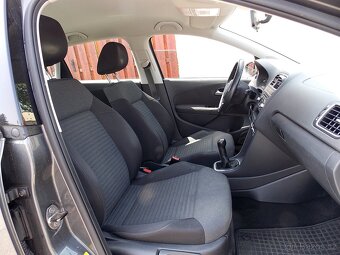 2013 Volkswagen Polo 1,2i Hatchback 5 dveří 1.MAJITEL - 9