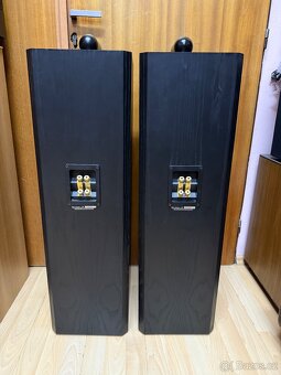 B&w Bowers & Wilkins - 9