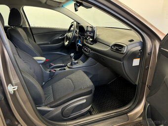 Hyundai i30 Fastback 1.5TGDI 118kw MHEV Family Smart RV.2022 - 9