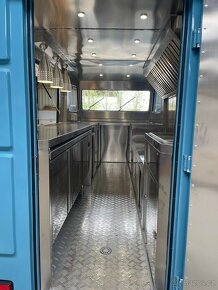 POJÍZDNÁ PRODEJNA, POJÍZDNÉ OBČERSTVENÍ, FOOD TRUCK,4.6M - 9