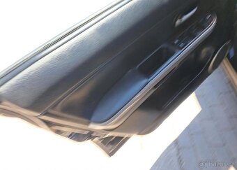 Suzuki Grand Vitara 1,9 DDiS AWD nafta manuál 95 kw - 9