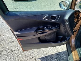 Ford B-MAX 1.0i 74kW, r.v. 6/2013, najeto 158.040km - 9