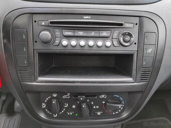 Citroen C3 1.1 KLIMA ČR 2.MAJ. R.V. 2008 NAJ. 72 tis. km - 9