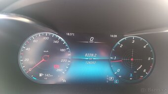 Mercedes Benz GLC 220 d, 4 MATIC kupé r.v.. 06/2020 - 9