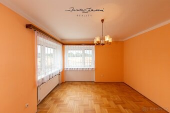 Prodej, 1/2 RD, byt 4+kk, 80 m2, zahrada 500m2, garáž, sklep - 9