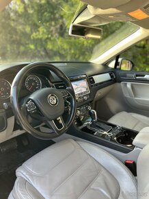 Volkswagen Touareg 3.0 tdi 180kw 4x4, menené rozvody - 9
