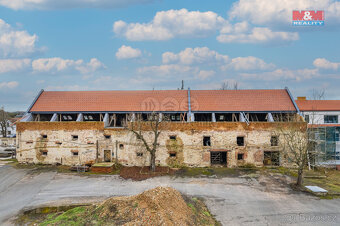 Prodej ostatní, 9000 m², Lišany, ul. Pražská - 9