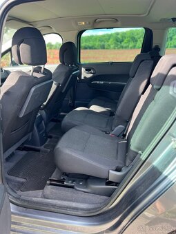 Peugeot 5008 - 9