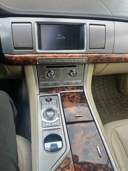 Jaguar xf 2.7d 152kw - 9