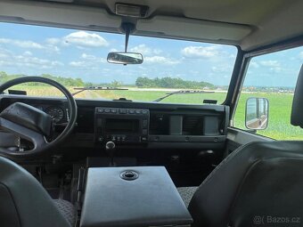Land Rover Defender 110 TD5 - 9
