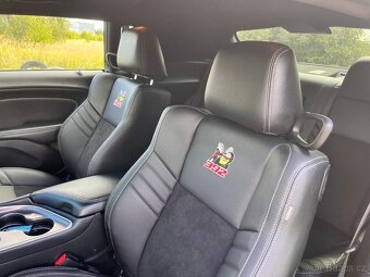Dodge challenger R/T 6.4 V8 r.v. 2021 - 9