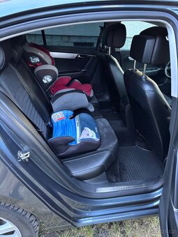 VW PASSAT B7 2.0 TDI SEDAN 2. majitel - 9