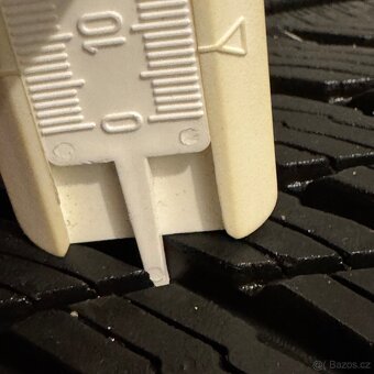 Zimní kola Volvo EX30 245/40 R20 - 9
