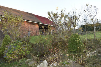 Červený Kostelec - rodinný dům 3+kk s pozemkem 2069 m2 - 9