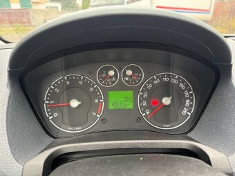 Ford Fiesta, 1.4 59kW, couvací kamera, klima - 9