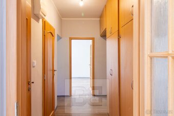 Pronájem byty 2+1, 52 m2 - Praha - Malešice, ev.č. N07940 - 9