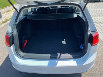 VW Golf Variant combi 1.4 TGI-benzín + CNG, r.v. 2015, klima - 9
