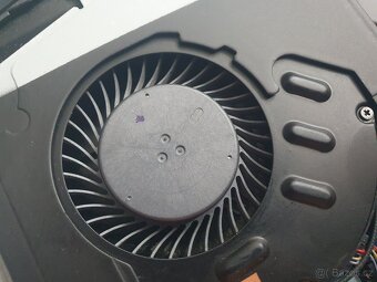 HP Pavilion Gaming 15-dk0009nc - 9