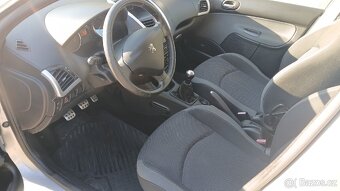 Peugeot 206+ 1,4i - 9