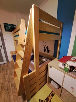 Palanda masiv s matracemi - 9