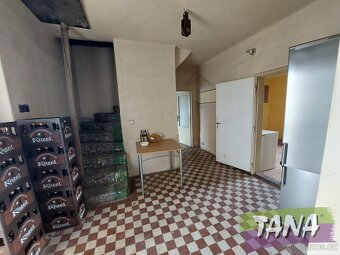 Prodej podílu o velikosti 1/2 - Zemědělská usedlost v Českém - 9