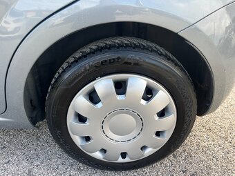 Fiat Punto 1.2i 51kw, 1 majitel - 9