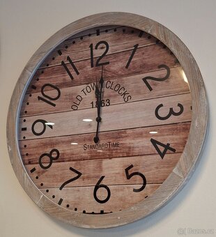 Nástěnné hodiny různé typy - vyberte - 9