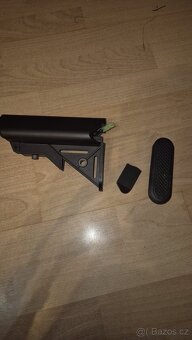 Prodám airsoft zbran lancer tactical s červenými prvky - 9