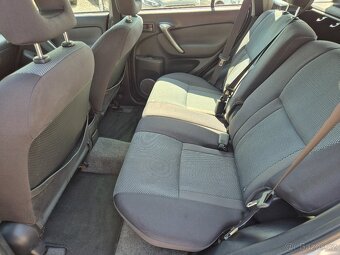 Toyota RAV4 2.0D-4D,85KW,4x4,KLIMA,BEZ KOROZE,R.V.2005 - 9
