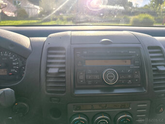 Prodám Nissan Navara D 40 - 9