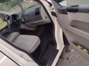 Volkswagen Transporter T5.1 2.0TDI - 9