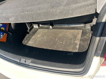 VW Golf VI 1.4 mpi - 9