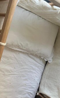 Dětská postýlka, povlečení a přebalovací pult - 9