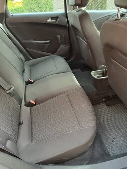 Prodám Opel Astra Sports Tourer 1.6 CDTi Combi - 9
