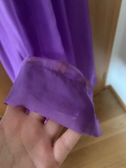 Fialové plesové šaty s kamínky bez ramínek XS - 9