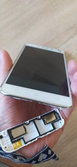 Dvakrát Lenovo Vibe K5 - 9