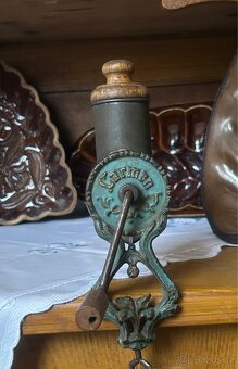 Starý litinový mlýnek Carmen (cca 1910-1930) - 9