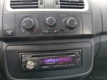 Škoda Fabia Combi 1.4 MÁLO NAJETO - 9