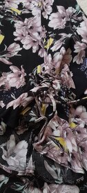 H&M květinové šaty s motýly a ptáčky - 9