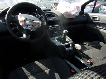 Peugeot 5008 2,0 HDi 150 - 9