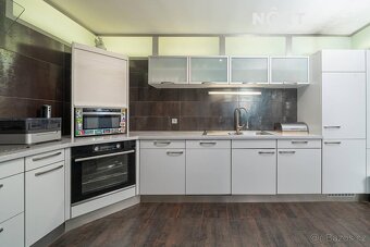 Prodej Rodinný dům, 218㎡ - 9